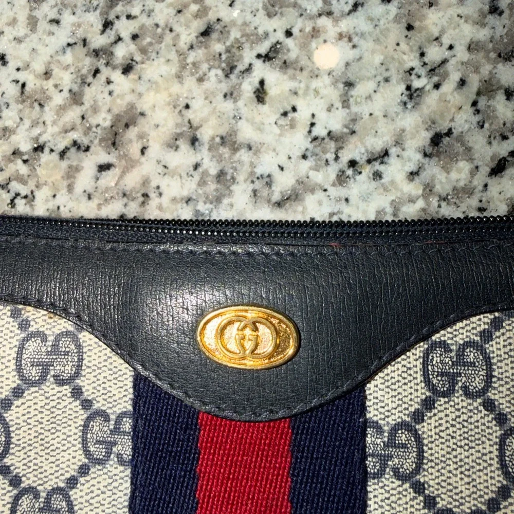 ✨Authentic! Gucci Beige and Navy Shoulder Bag PROJECT BAG!!!!!✨ - Picture 2 of 7